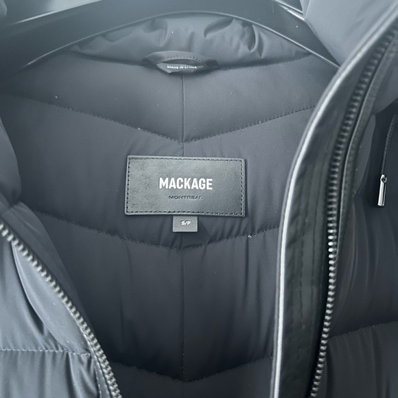 Mackage FARREN Agile-360 down coat with removable hood (Size S) - Picture 8 of 8